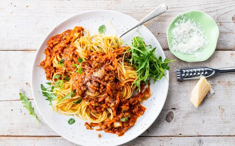 spaghetti bolognese wegetariańskie soczewica