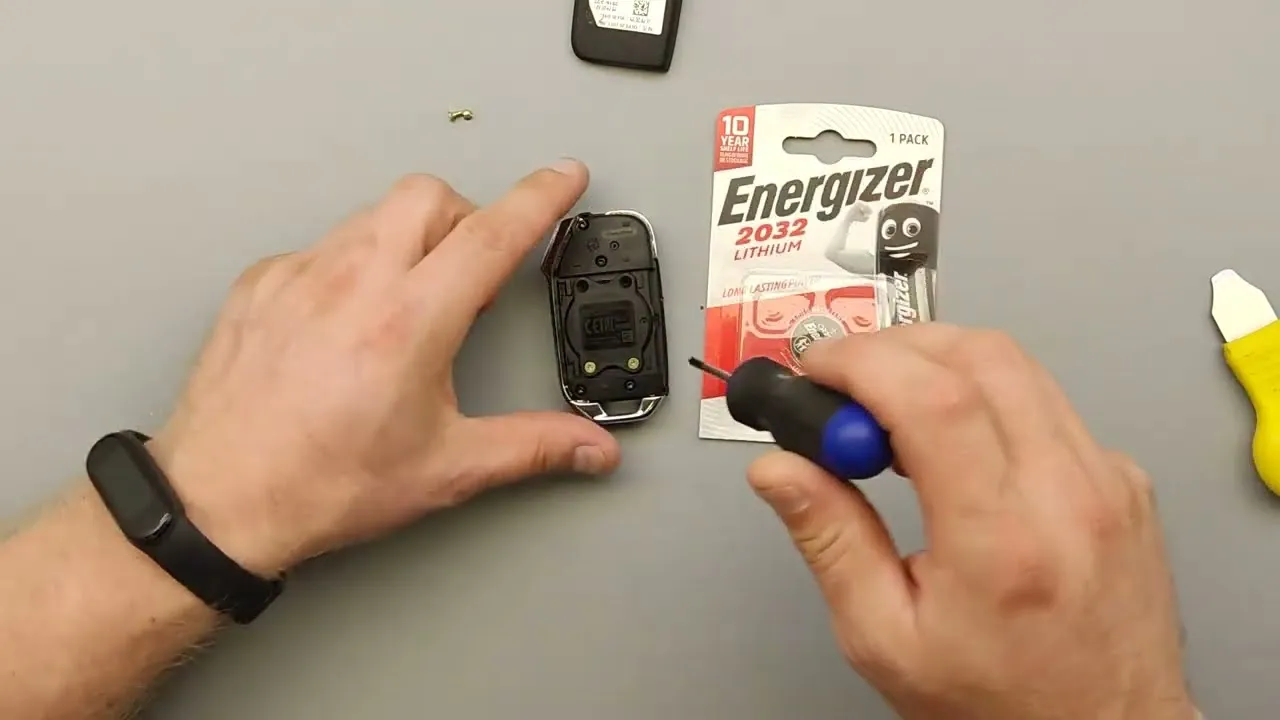 Jak otworzyć kluczyk Kia Sportage