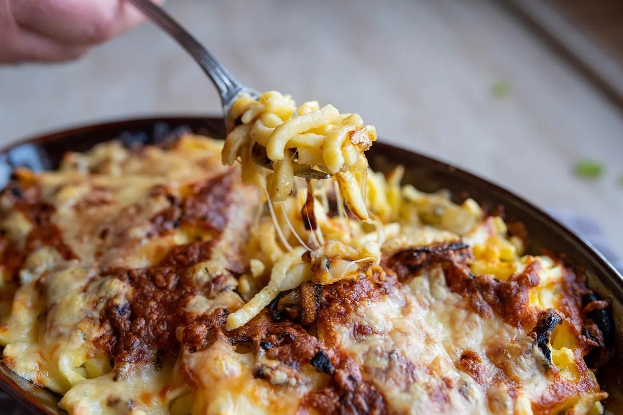 kreatywne dania z rozgotowanego makaronu