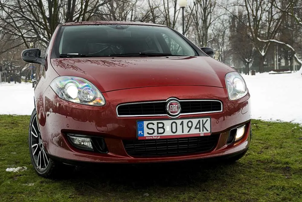 Zdjęcie Pojemność baku Fiat Bravo: ile litrów paliwa naprawdę zmieści?
