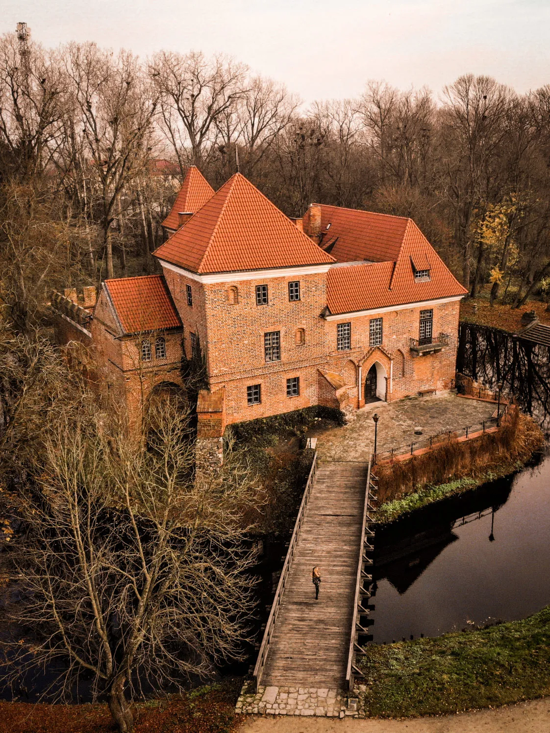 Zdjęcie Co ciekawego w łódzkim? Odkryj ukryte skarby regionu!