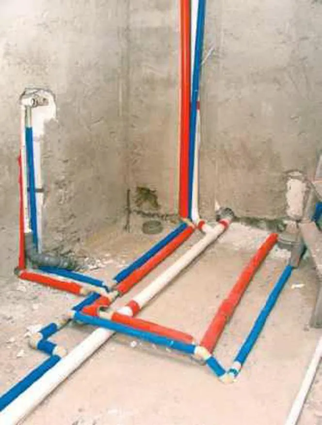 Zdjęcie Jakie rury do instalacji wodnej w domu? Porównanie i zalety