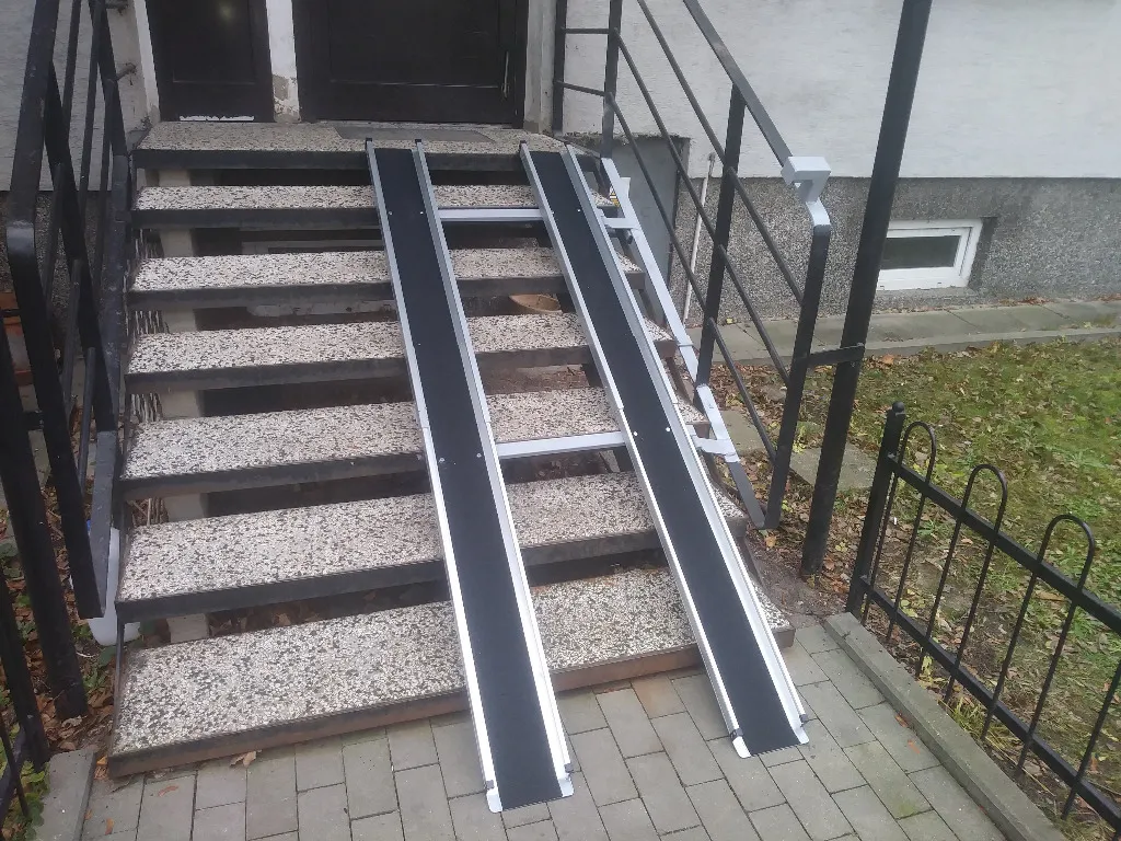 Zdjęcie Jak zrobić podjazd dla wózków dziecięcych - proste kroki i porady