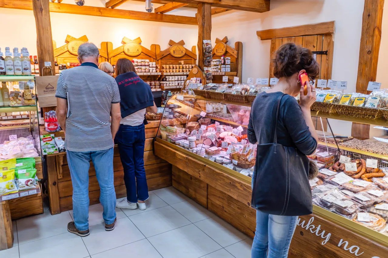 Zdjęcie Bacówka sklepy: Odkryj najlepsze lokalizacje i wyjątkowe produkty