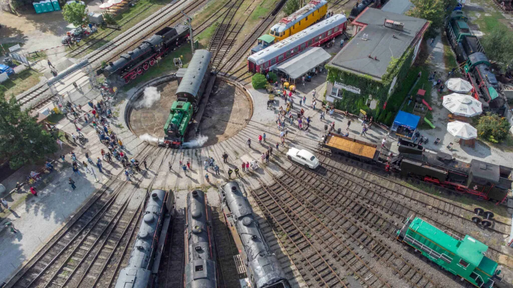 Zdjęcie Muzeum kolejnictwa na Śląsku - odkryj fascynującą historię kolei