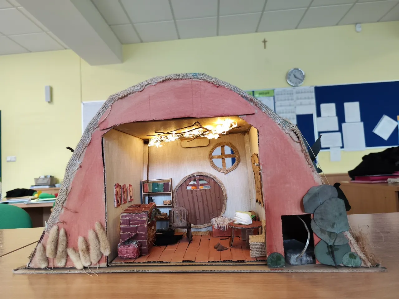 Zdjęcie Jak stworzyć strój hobbita - proste kroki i niezbędne materiały