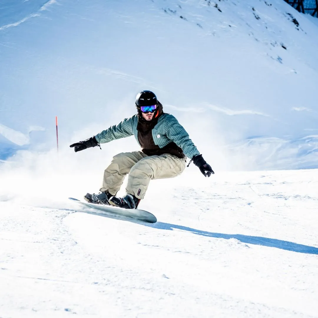 Zdjęcie Ile zajmuje nauka jazdy na snowboardzie i co wpływa na czas nauki