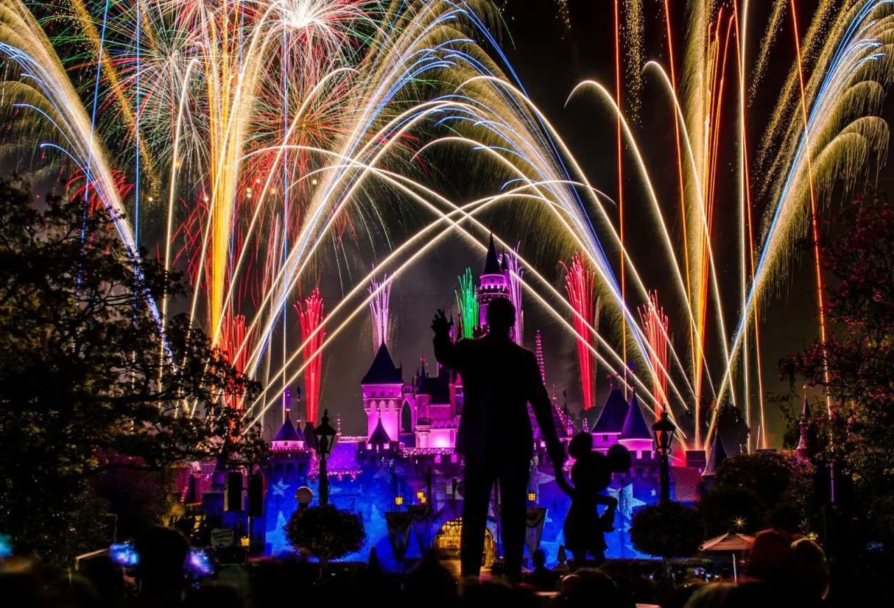 Zdjęcie W jakim kraju jest Disneyland? Odkryj lokalizacje parków na świecie