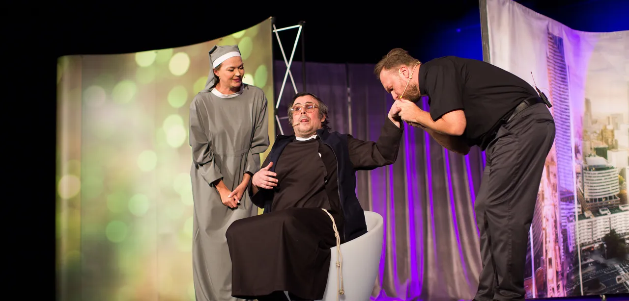 Zdjęcie Dobrze się kłamie teatr Warszawa - poznaj szczegóły i recenzje