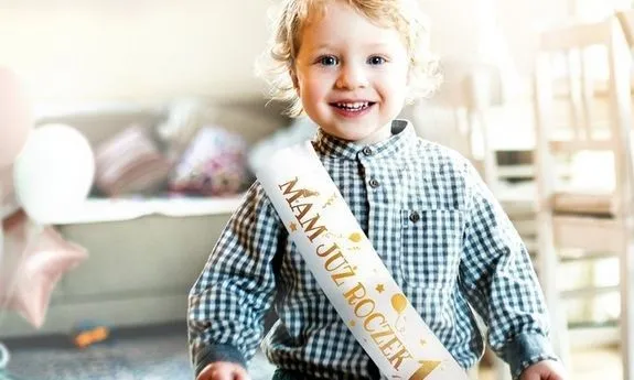 Zdjęcie Jak ubrać dziecko na roczek do kościoła - kompletny poradnik dla rodziców