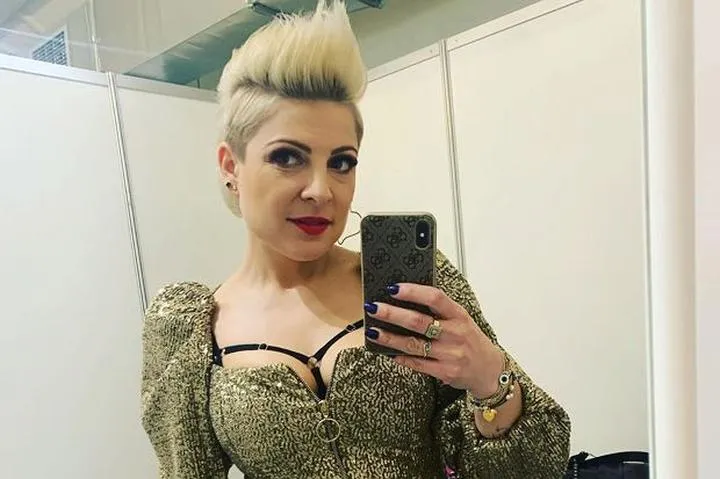 Zdjęcie Maju maj kto śpiewa? Odkryj sukces Magdy Narożnej na TikToku