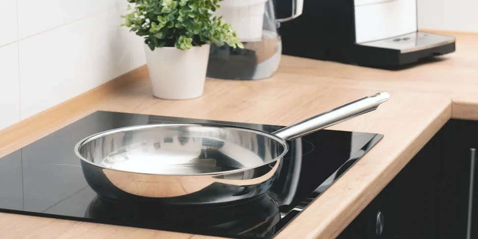 Zdjęcie Kuchnia ceramiczna czy indukcyjna – co wybrać, aby nie żałować?
