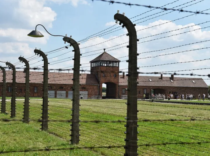 Zdjęcie Auschwitz kiedy otwarte - poznaj godziny zwiedzania muzeum