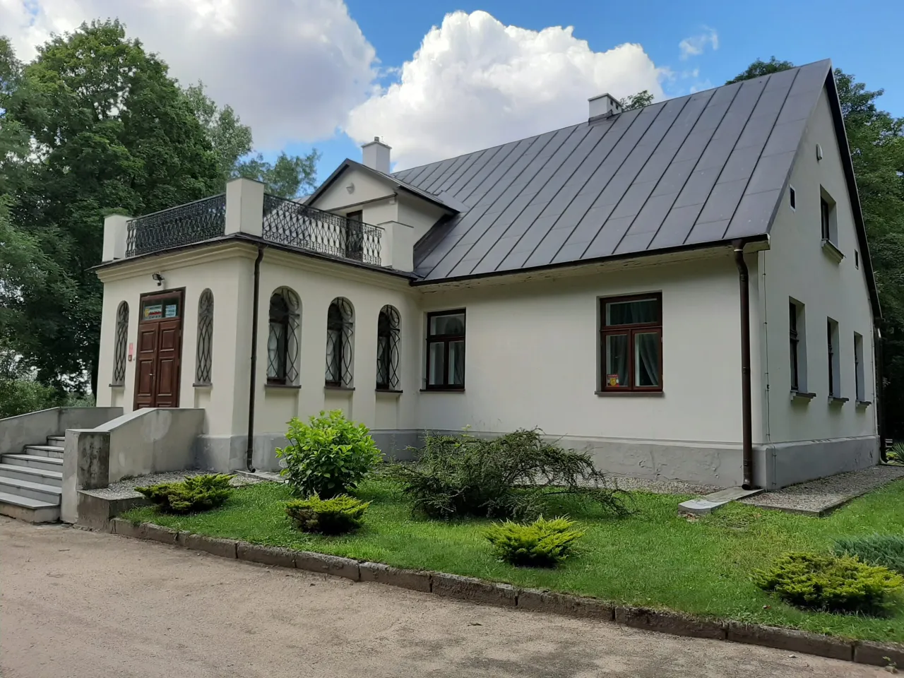 Zdjęcie Dworek Marii Konopnickiej w Bronowie - historia, muzeum i plany renowacji