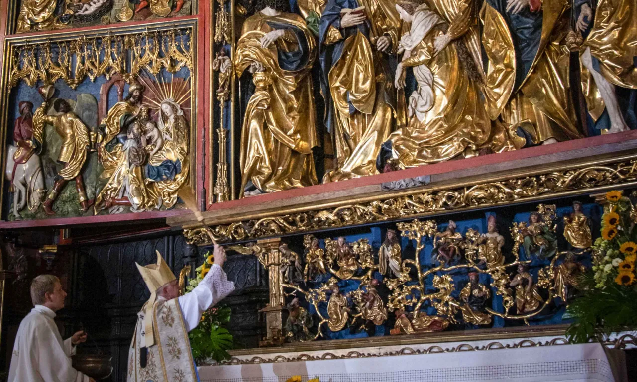Zdjęcie Ołtarz Wita Stwosza – niezwykły styl późnogotycki i jego cechy