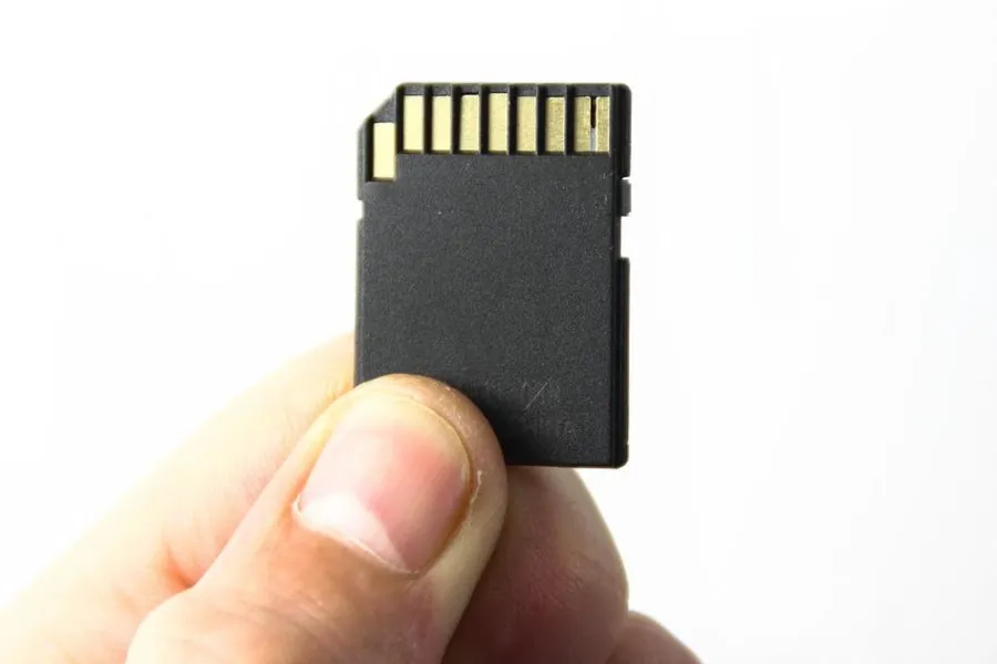 Zdjęcie Do czego służy karta pamięci w telefonie? Odkryj jej niesamowite zastosowania