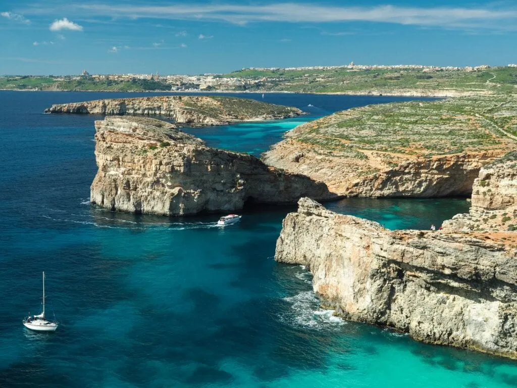Zdjęcie Malta pogoda: Najlepszy termin podróży bez rozczarowań i nieprzyjemnych niespodzianek