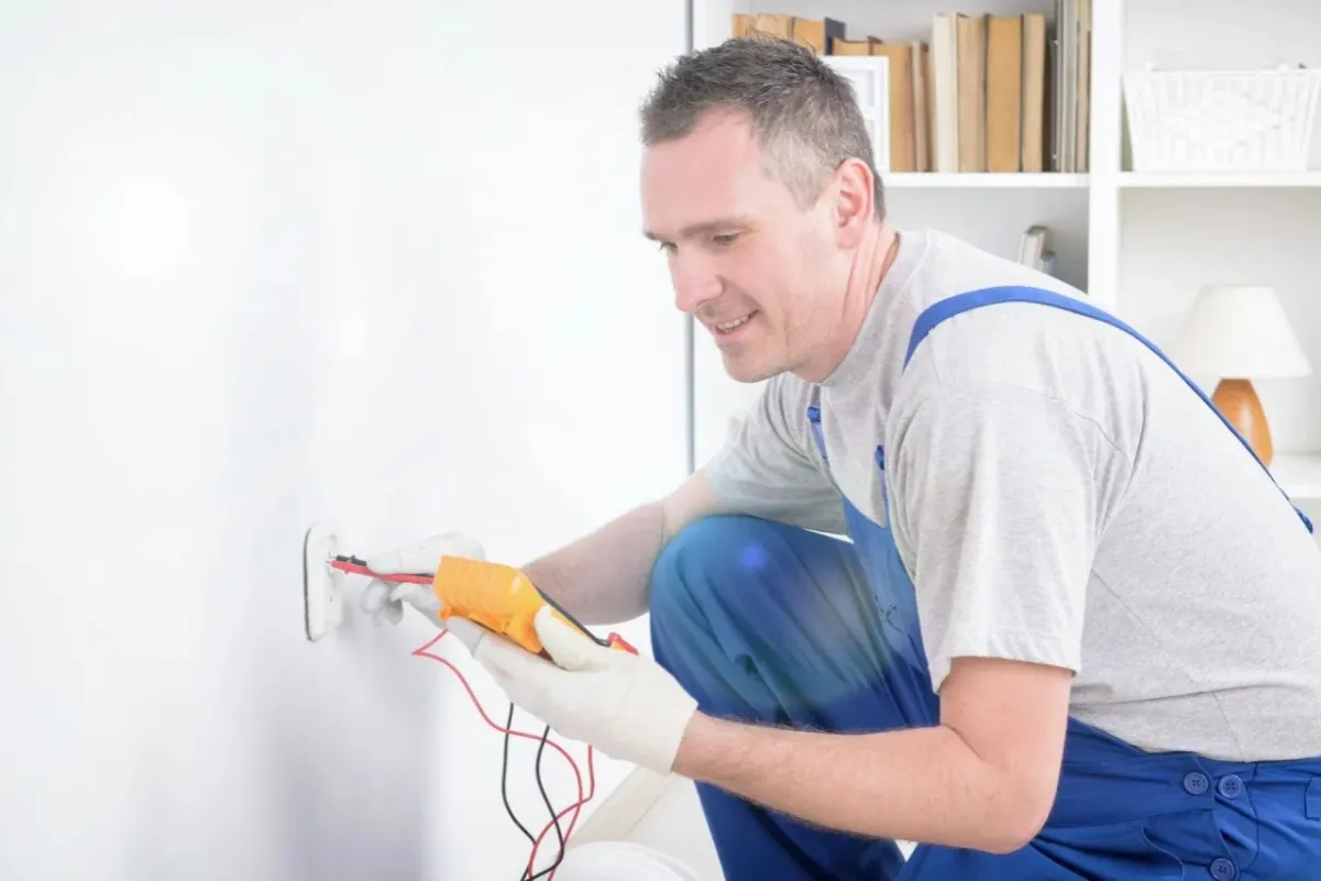 Zdjęcie Kontrola instalacji elektrycznej w bloku - co musisz wiedzieć, aby uniknąć zagrożeń?