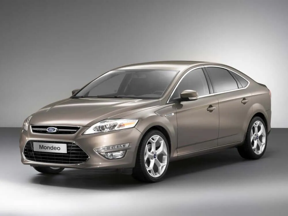 Zdjęcie Gdzie są bezpieczniki Ford Mondeo MK4 i jak je łatwo znaleźć