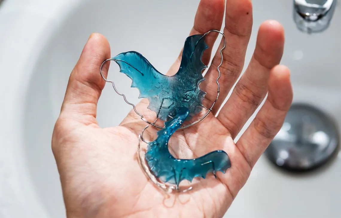 rodzaje aparat&oacute;w retencyjnych por&oacute;wnanie