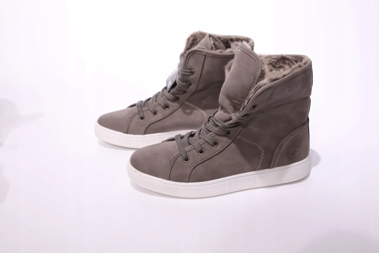 Dockers by Gerli botki sneakersy