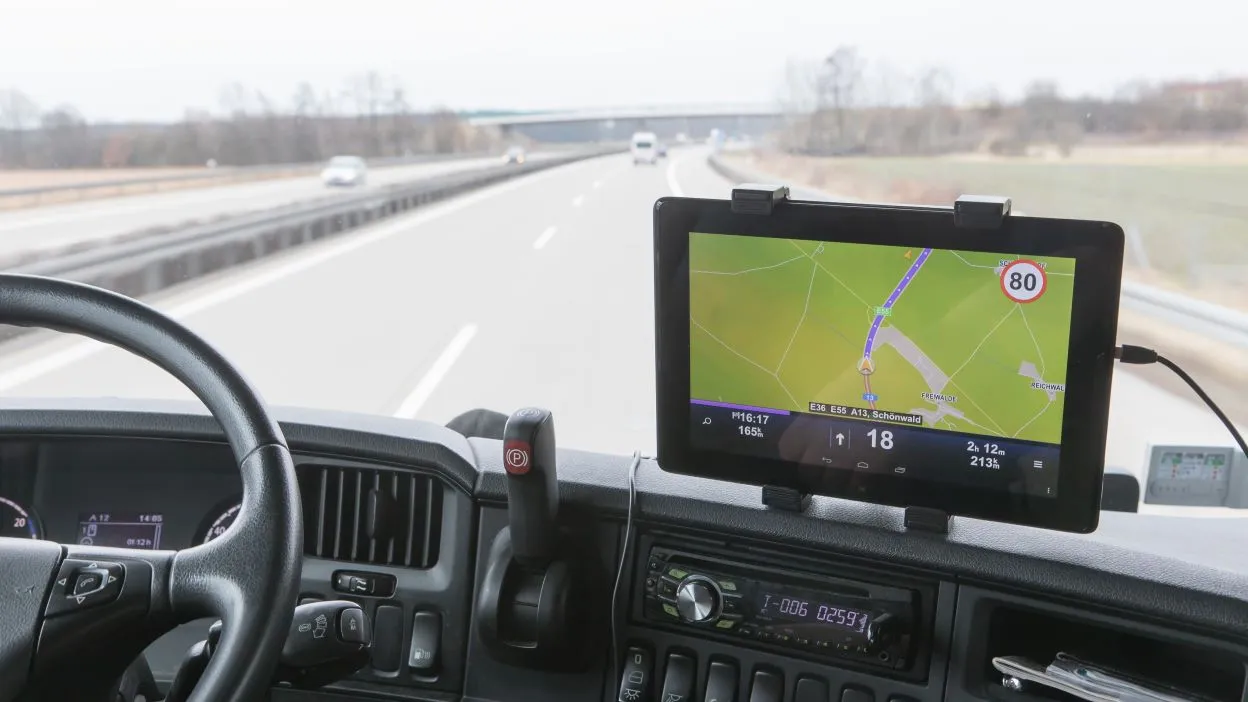 nawigacja dla ciężarówek widok z kabiny