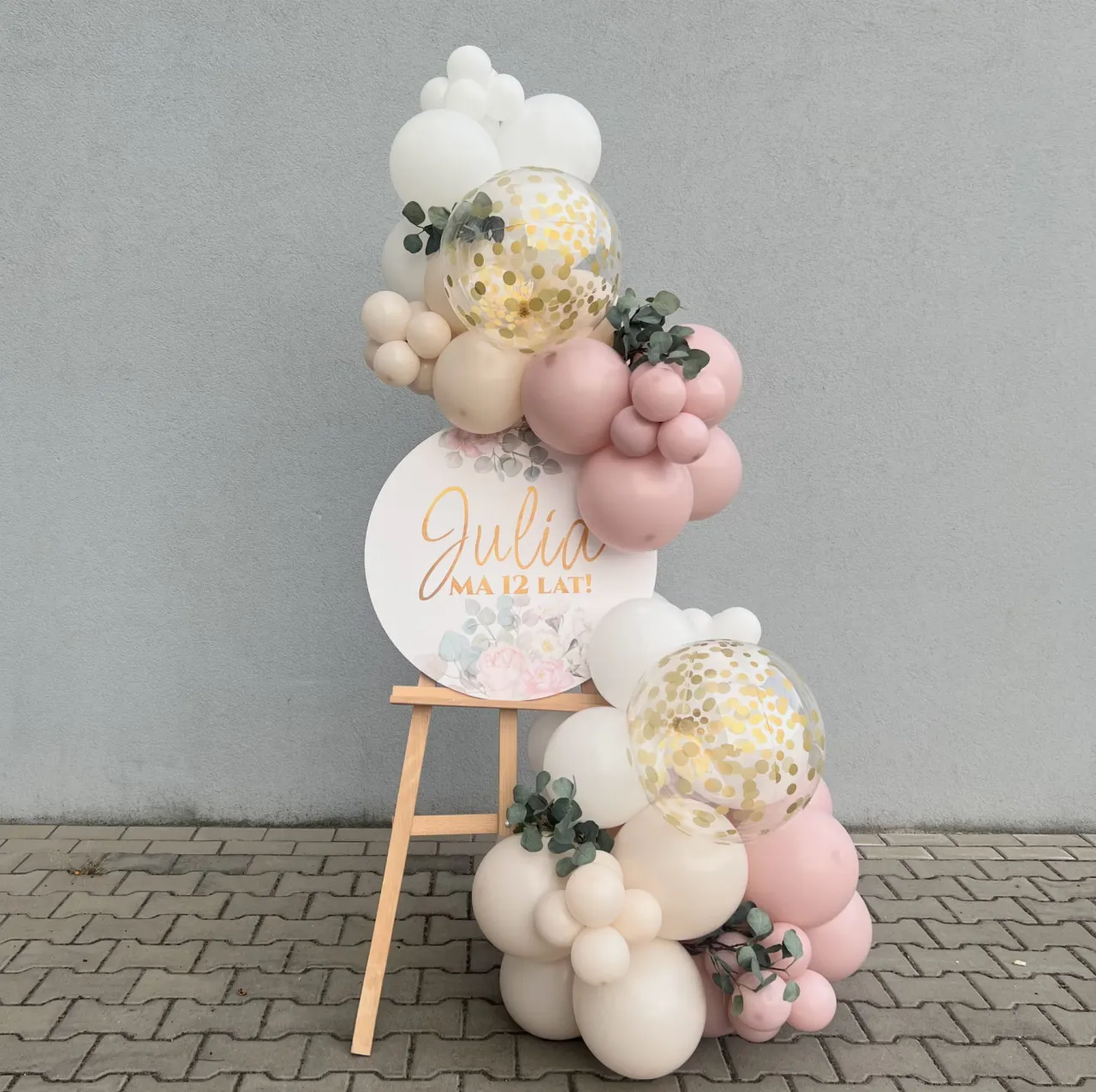 dekoracje balony konfetti inspiracje