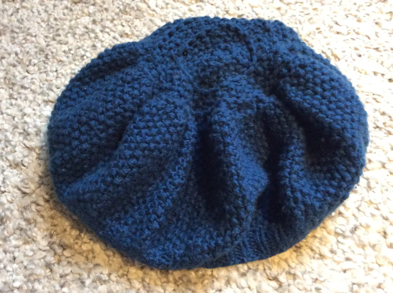 Gestrickte Baskenm&uuml;tze Beispiel