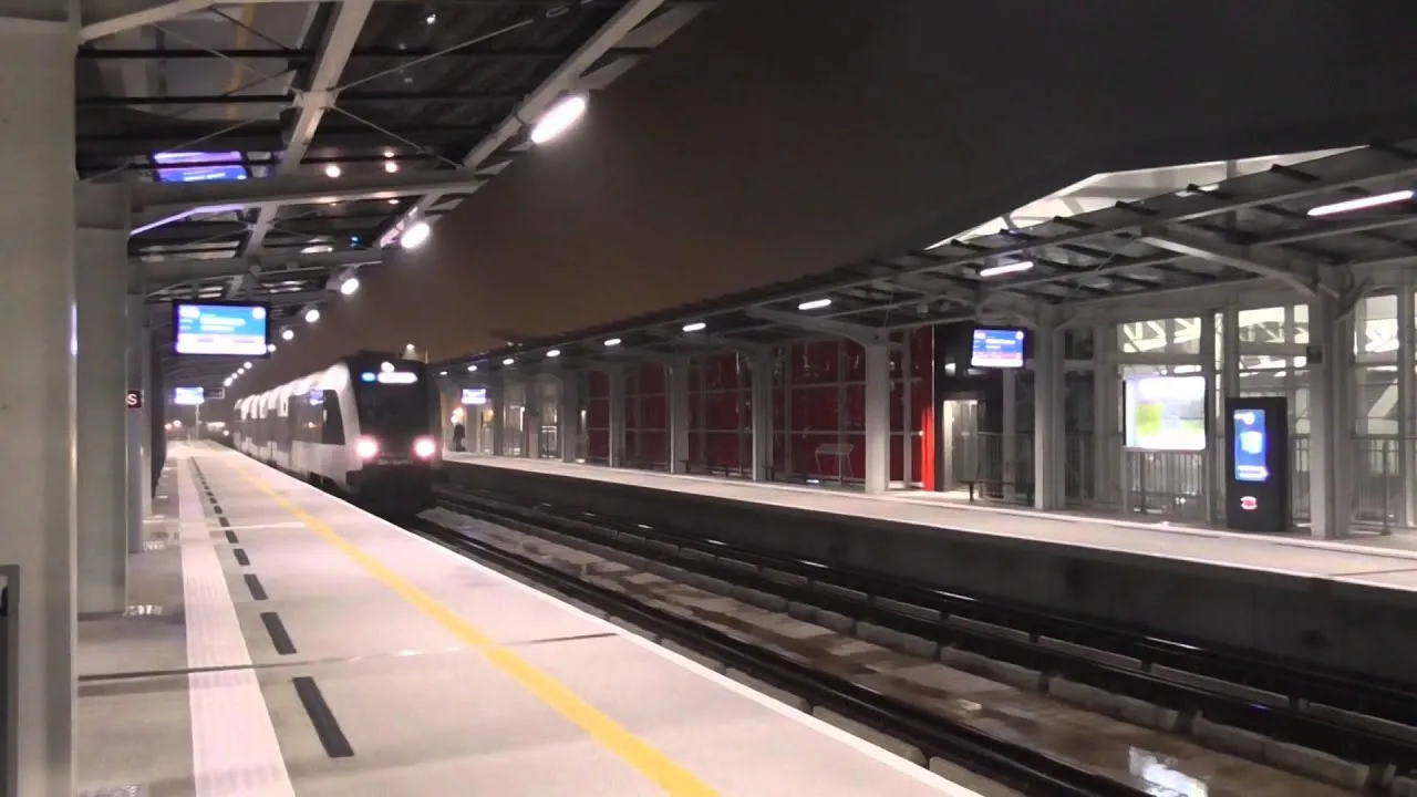 Pociąg SKM Gdańsk lotnisko