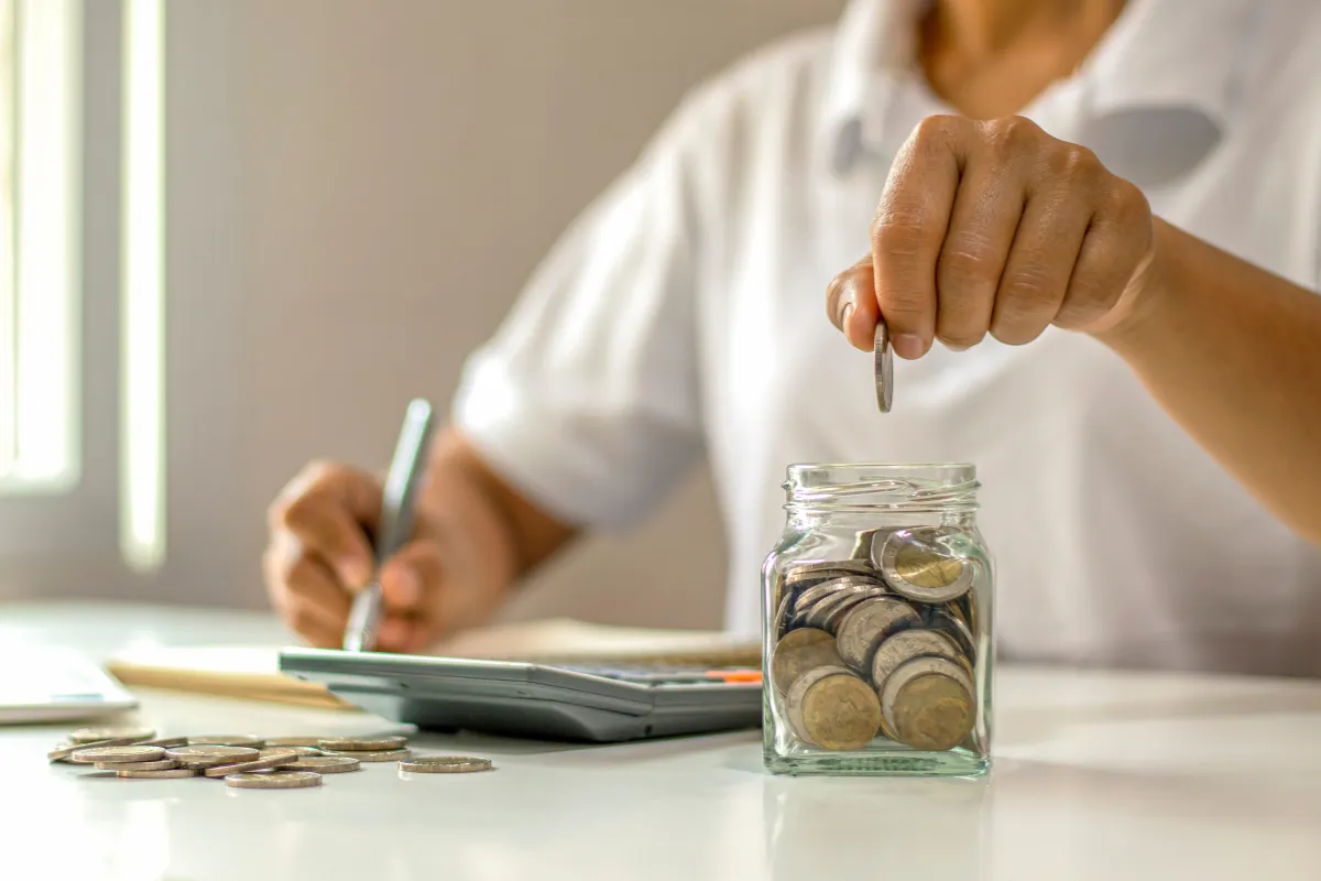 oszczędzanie pieniędzy na podróżach noclegi