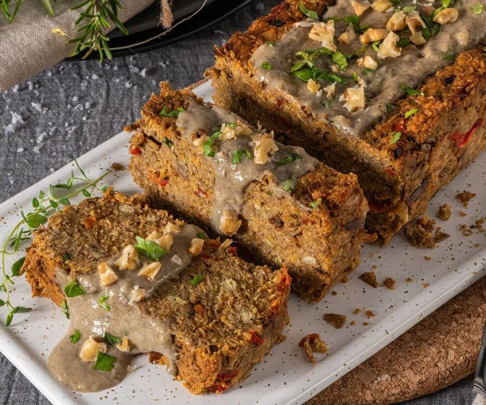 r&oacute;żne rodzaje pasztetu wegetariańskiego