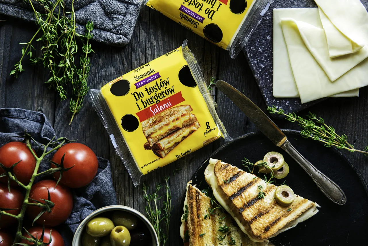 r&oacute;żne sery do burger&oacute;w