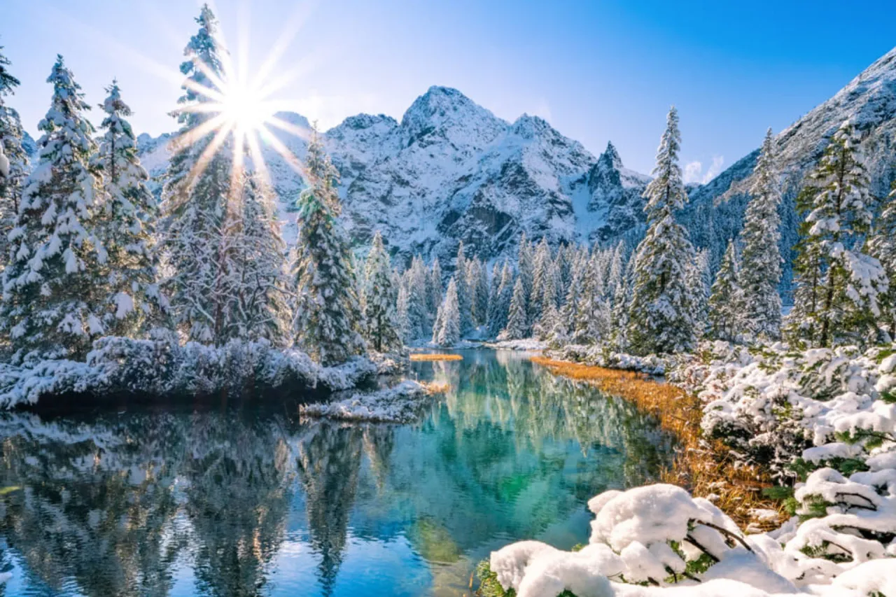 Morskie Oko latem i zimą porównanie