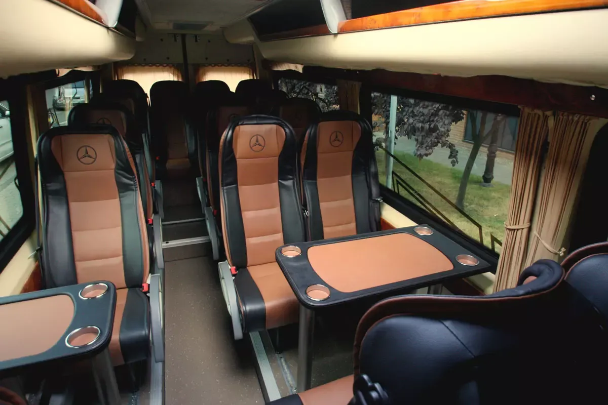 wnętrze autokaru VIP