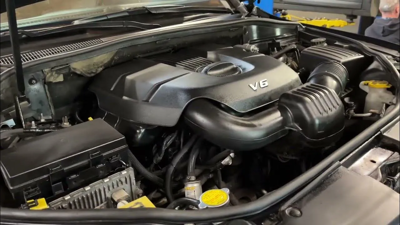 Zdjęcie Ile oleju potrzebuje Jeep Grand Cherokee 3.0 CRD? Sprawdź teraz!