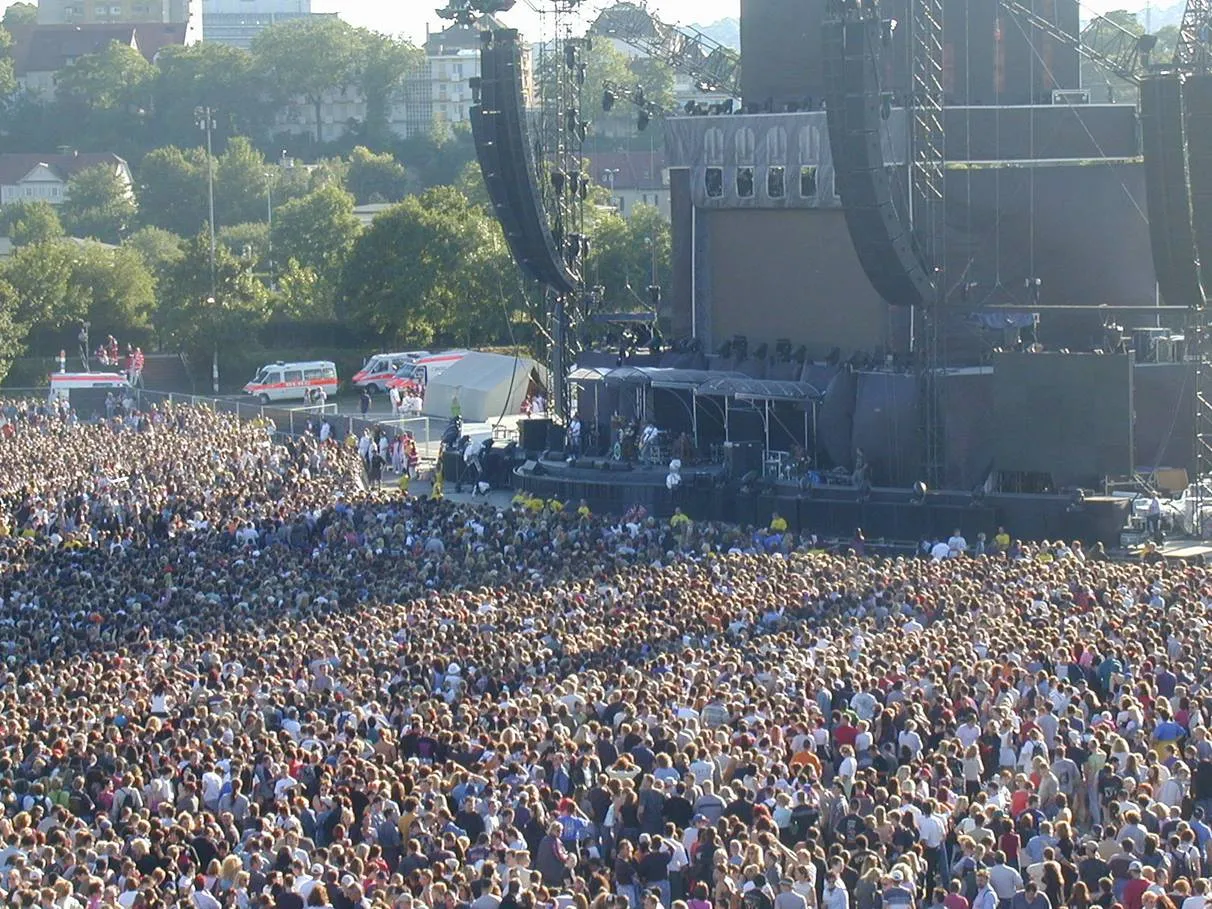Cannstatter Wasen Konzert oder Schleyer-Halle Konzert