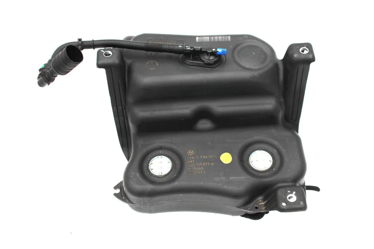 Passat B8 zbiornik AdBlue lokalizacja