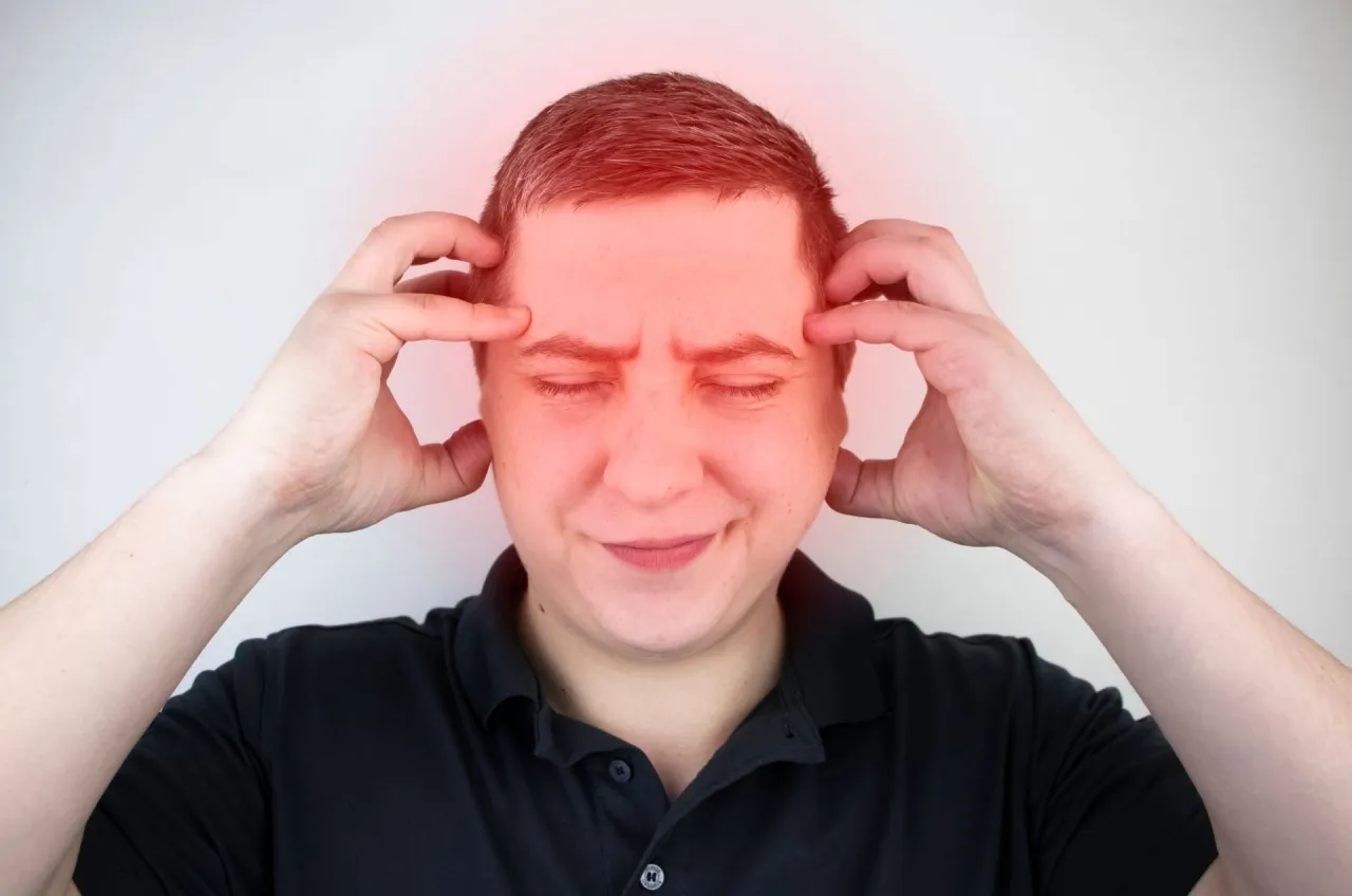 Osoba z zawrotami głowy w pomieszczeniu