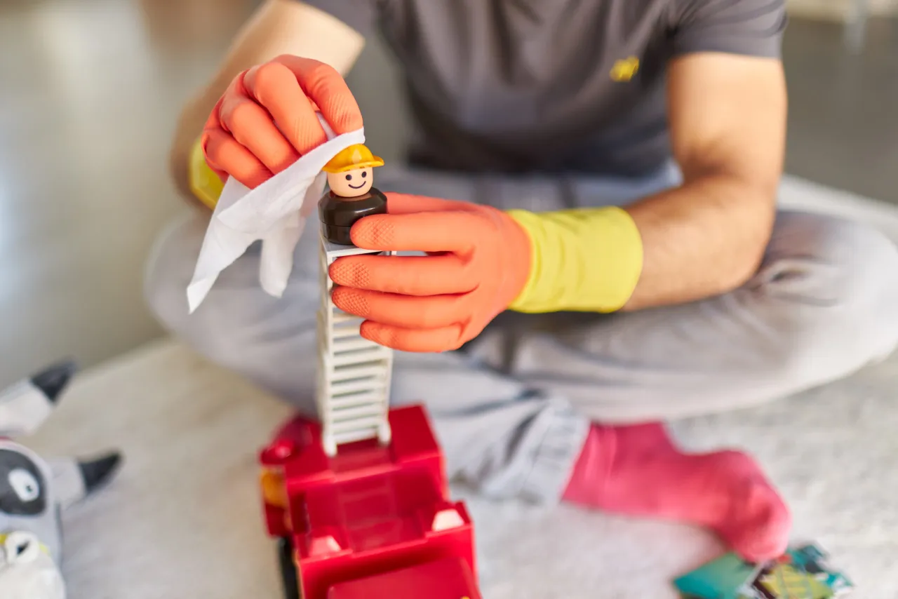 dezynfekcja zabawek promieniami słonecznymi