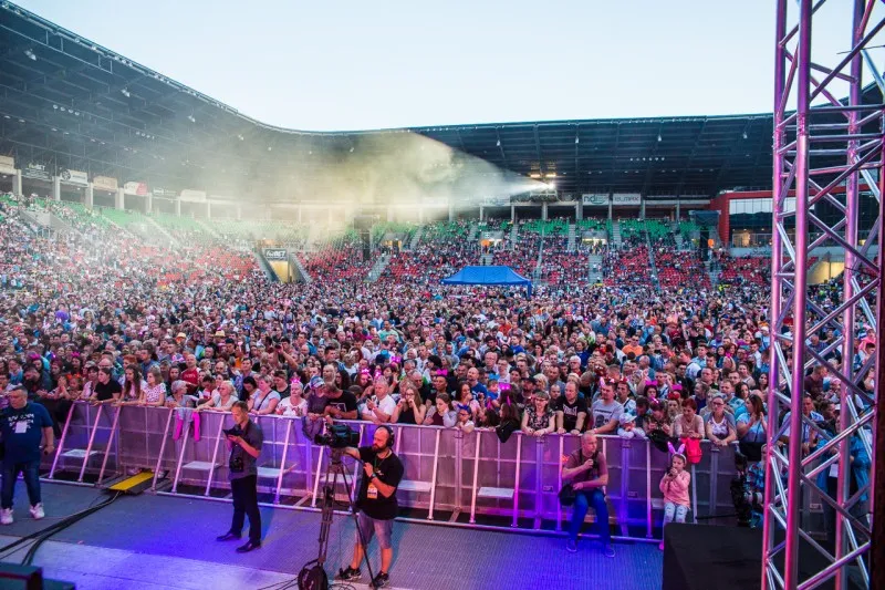festiwal disco polo scena publiczność