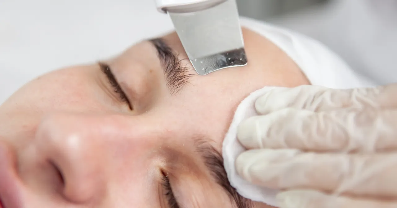 Peeling kawitacyjny jak działa