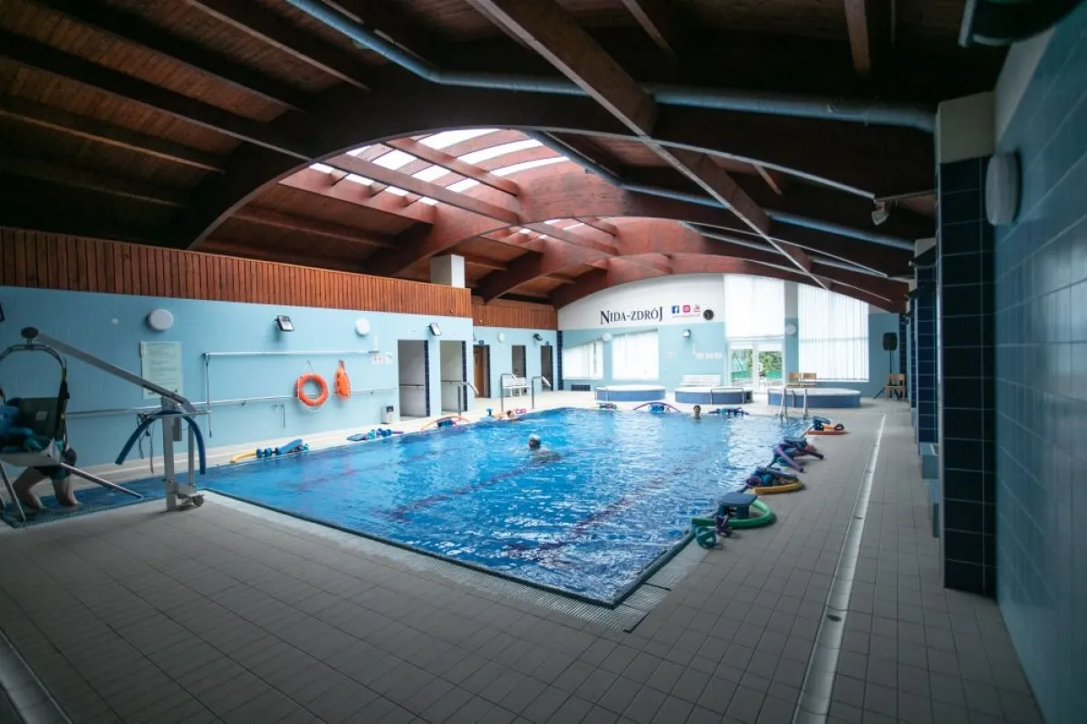Sanatorium Nida-Zdrój zabiegi basen solankowy