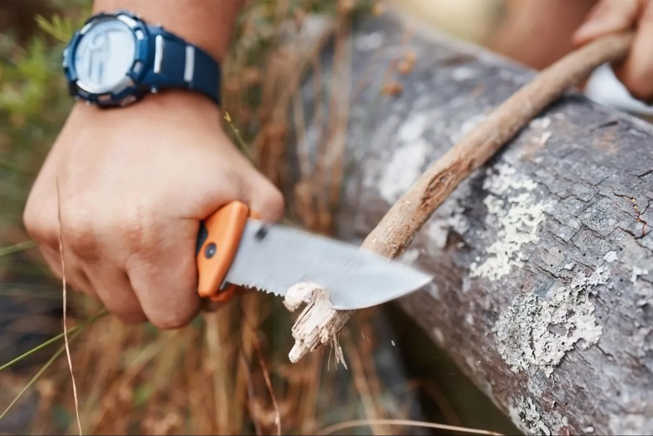 przykłady noży ukrytych w przedmiotach codziennego użytku
