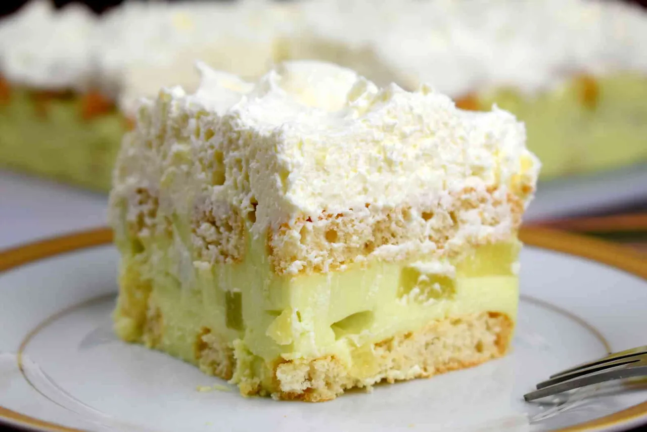 ananas świeży i ananas z puszki