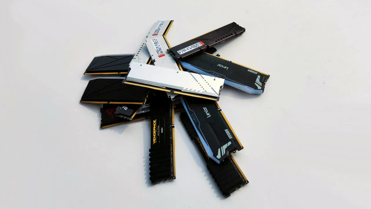 r&oacute;żne ilości pamięci RAM infografika