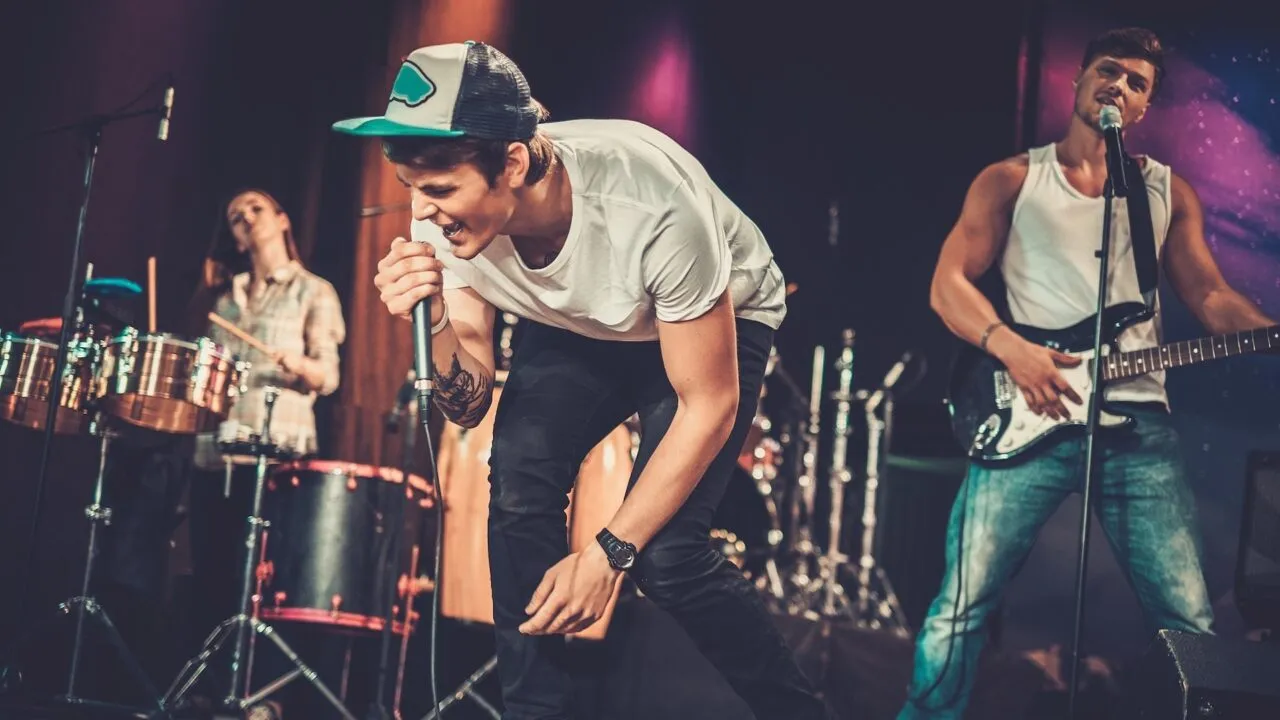 różne gatunki muzyczne na koncertach