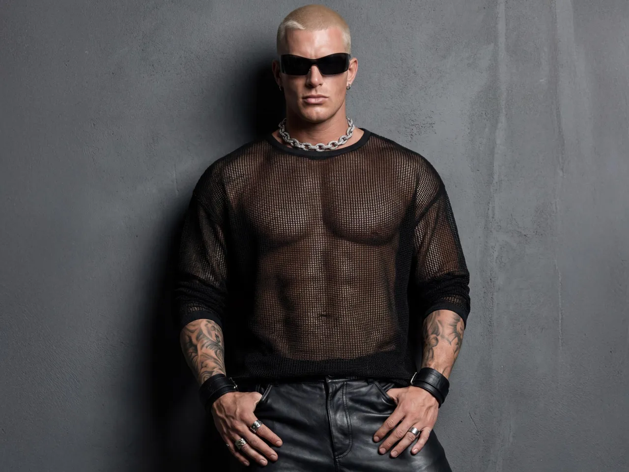 Berghain Outfit M&auml;nner Fetisch Mesh Leder Lagenlook