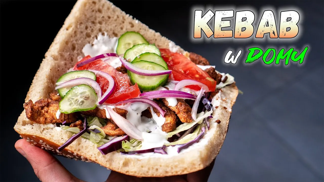 kebab d&ouml;ner na rożnie i w bułce