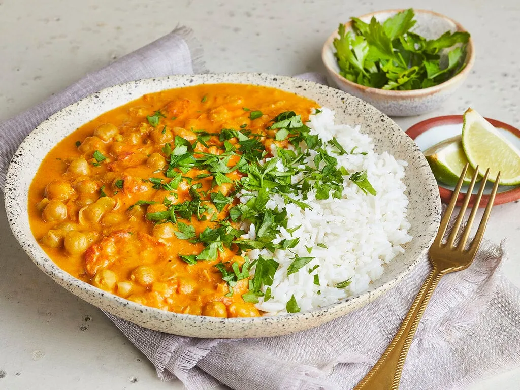 Vegetarisches Kichererbsen-Curry mit Reis