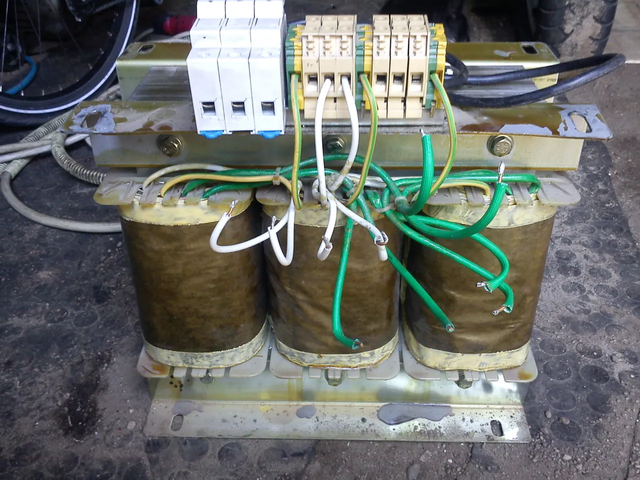 Przewijanie transformatora spawarki